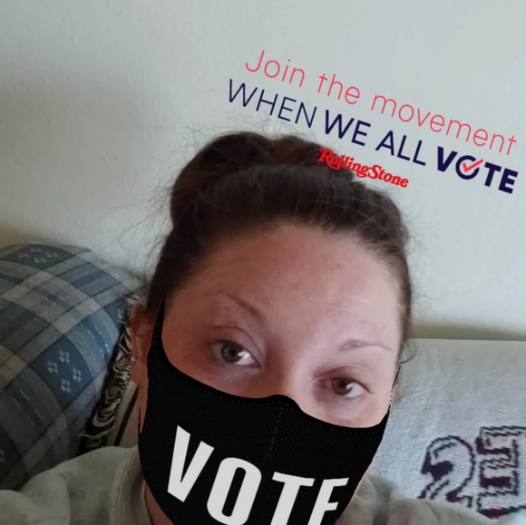 Meet your Posher, Emilia - Picture 9 of 9